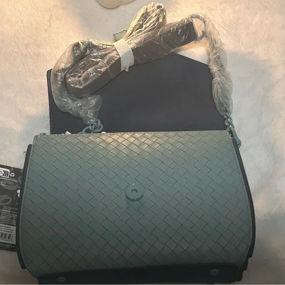 LoungeFly stitch crossbody - Picture 4 of 5